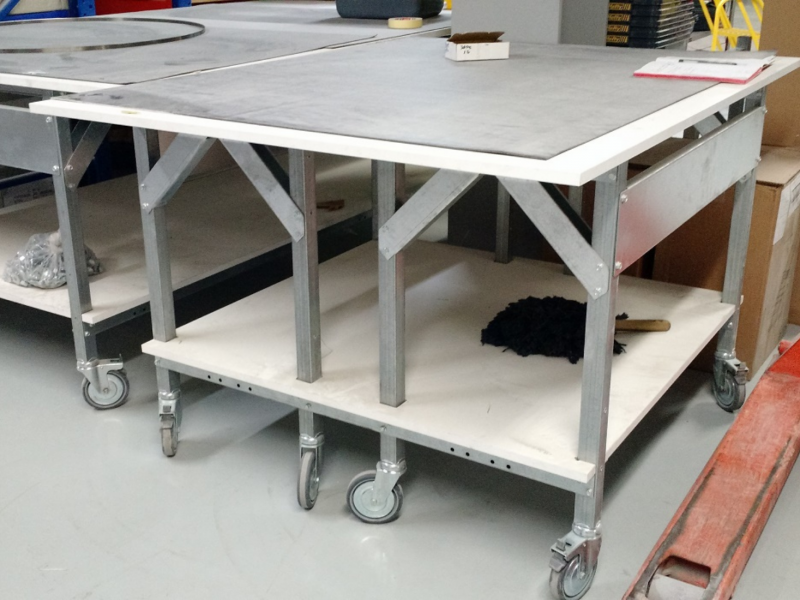 work-table-with-wheels