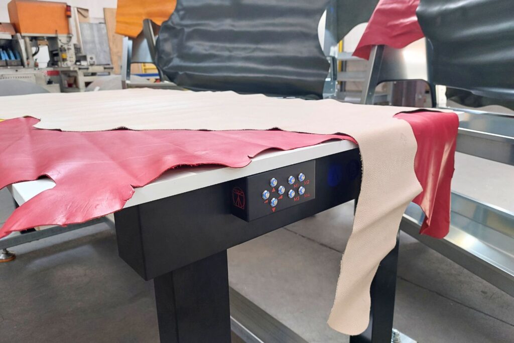 control-panel-motorized-workbench