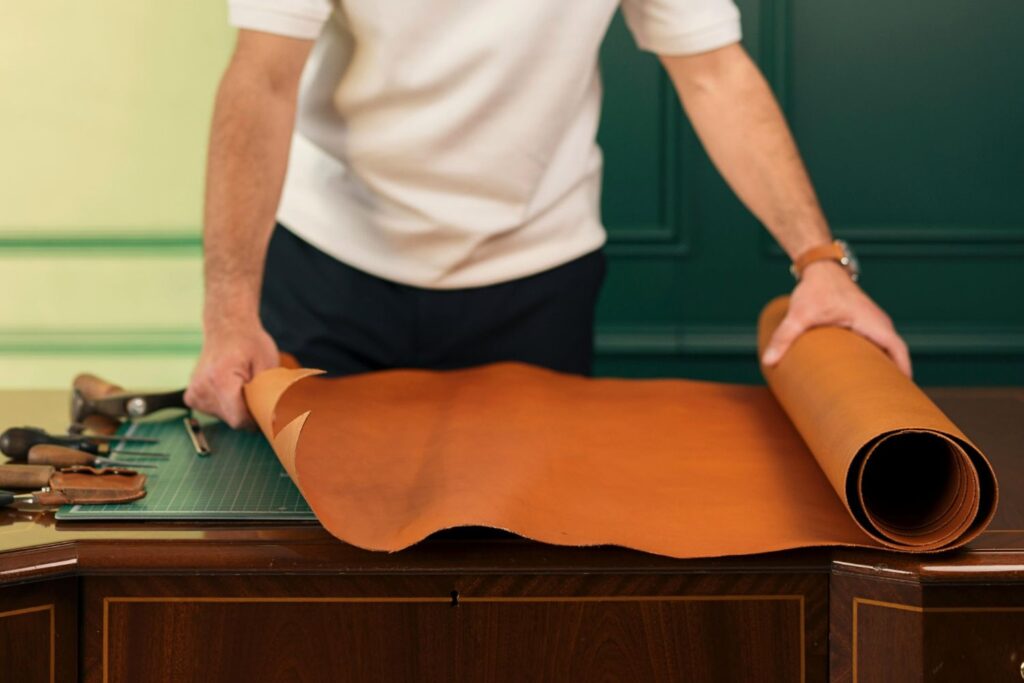 lavorazione-pelle-cordovan