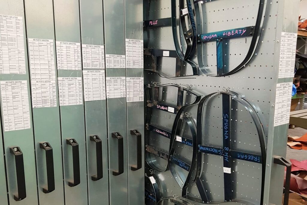 vertical-cabinet-stop-and-go
